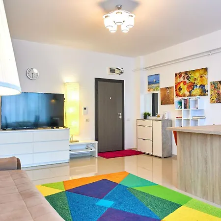 Sunset Astoria Apartment *
